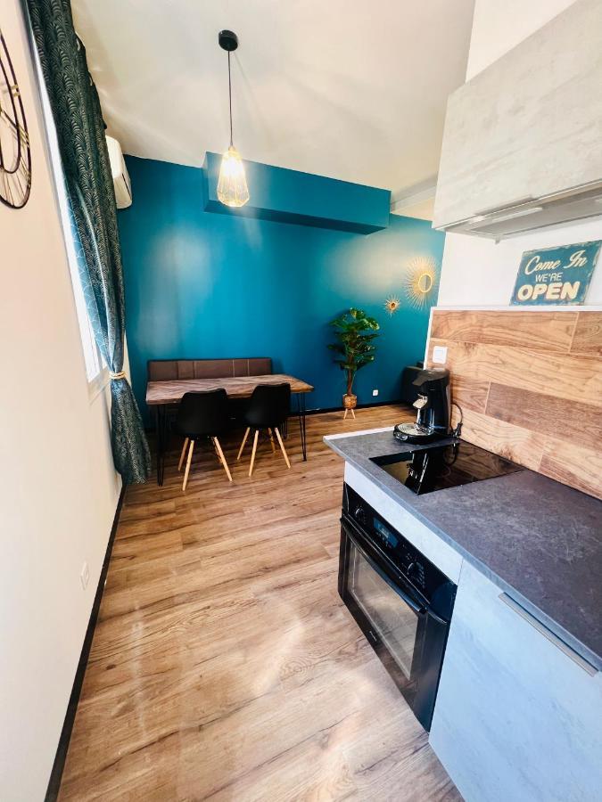 Au Coeur Du Vieux-Port Apartment Marseille Bagian luar foto