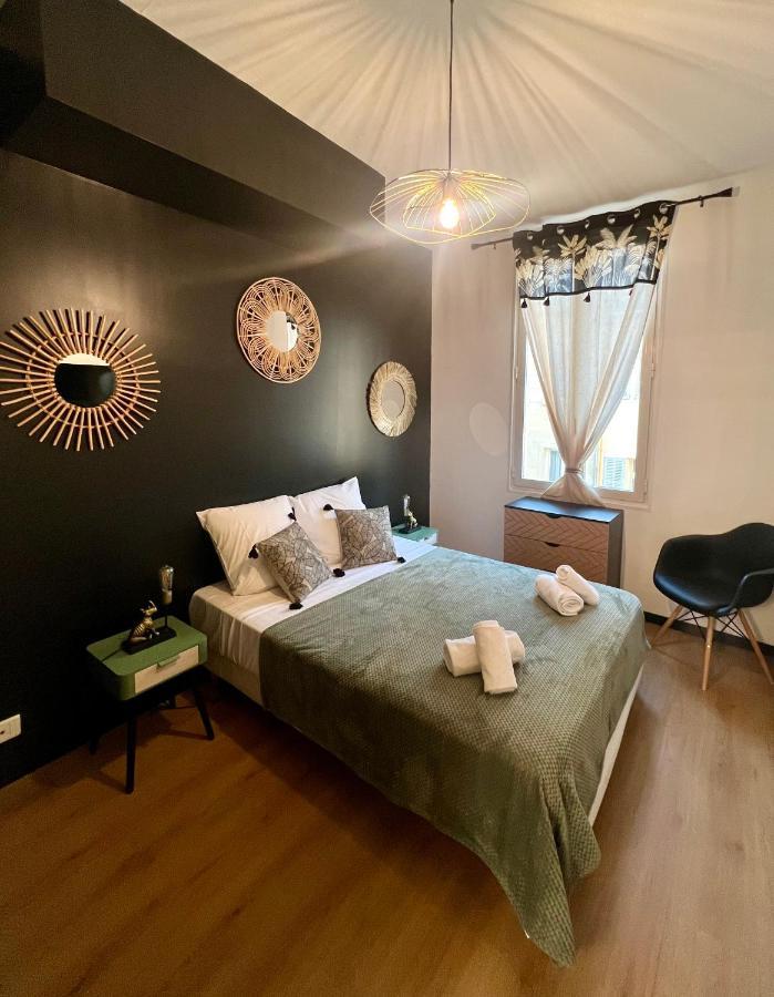 Au Coeur Du Vieux-Port Apartment Marseille Bagian luar foto