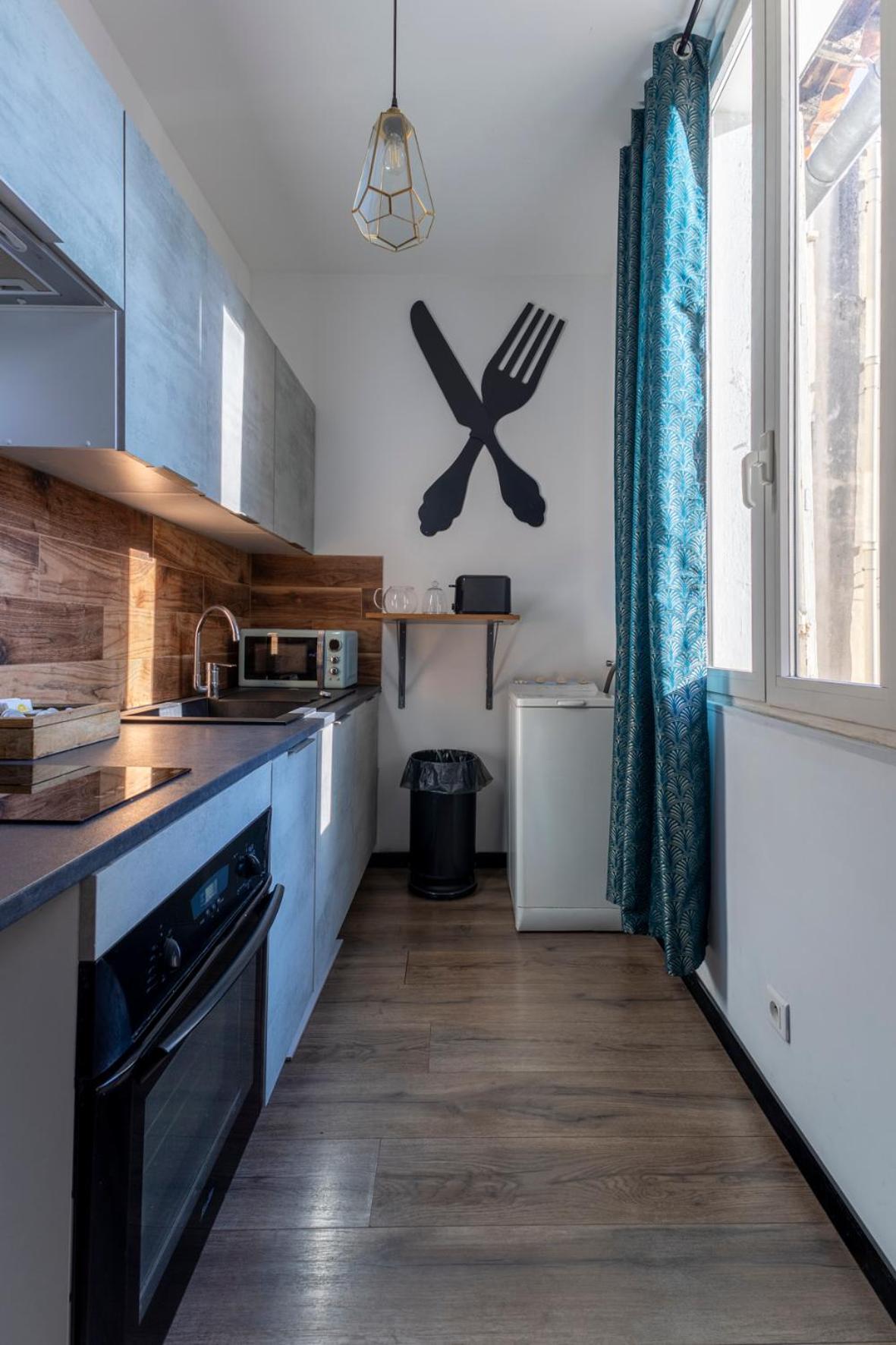 Au Coeur Du Vieux-Port Apartment Marseille Bagian luar foto